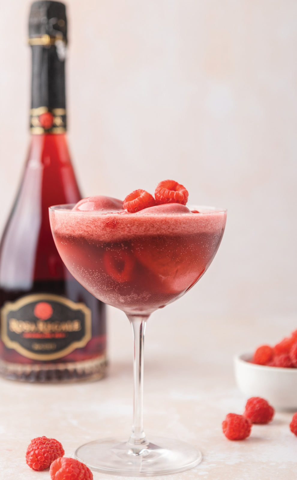 Sparkling Red Sorbet Float – Rosa Regale Dessert Cocktail – The Wine Club